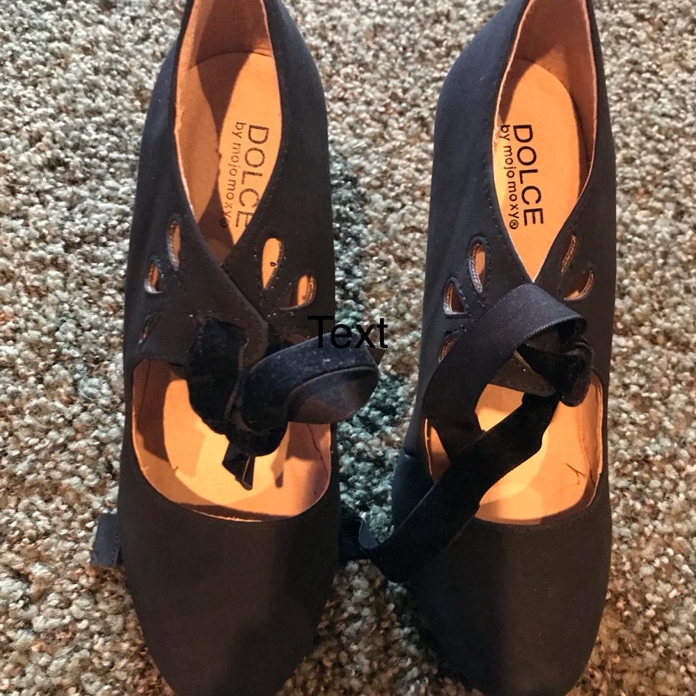 Black Women’s Heels Size 7.5 Dolce Brand